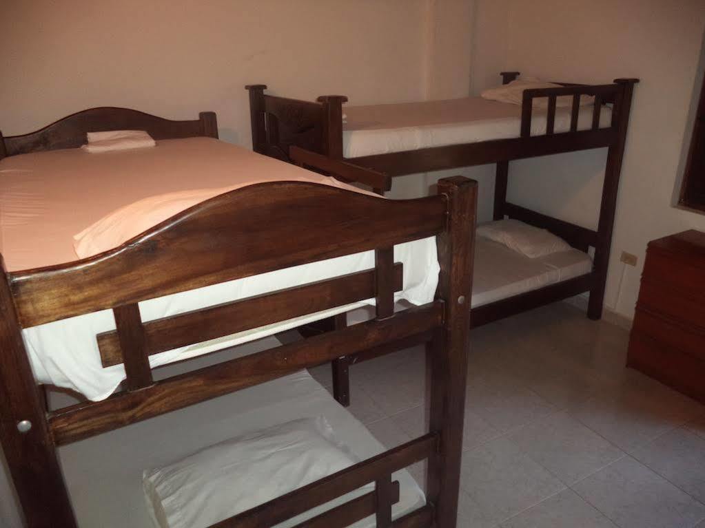 La Tortuga Hostel Taganga Εξωτερικό φωτογραφία